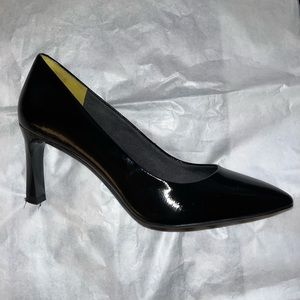 Black womens shoe ( ROCKPORT ) 7